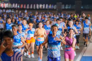 BIB: 1114, 11300, 
                            <button type="button" onclick="openModal(23091716)" class="btn btn-primary btn-sm float-right btn-popup" data-toggle="modal" data-target=".modal-high-quality">
                        <i class="fas fa-shopping-cart"></i> Add to Cart
                    </button>
                                            <button type="button" onclick="isThisMe(23091716, true)" class="btn btn-success btn-sm float-right btn-popup btn-isme hidden" data-toggle="tooltip" data-placement="bottom" title="นี่คือรูปของคุณใช่ไหม คลิกที่นี่เพื่อเอาเข้าอัลบั้ม">
                        <i class="fas fa-plus"></i> Add to album
                    </button>
                    <button type="button" onclick="isThisMe(23091716, false)" class="btn btn-warning btn-sm float-right btn-popup btn-isnotme hidden">
                        <i class="fas fa-ban"></i> Remove from album
                    </button>
